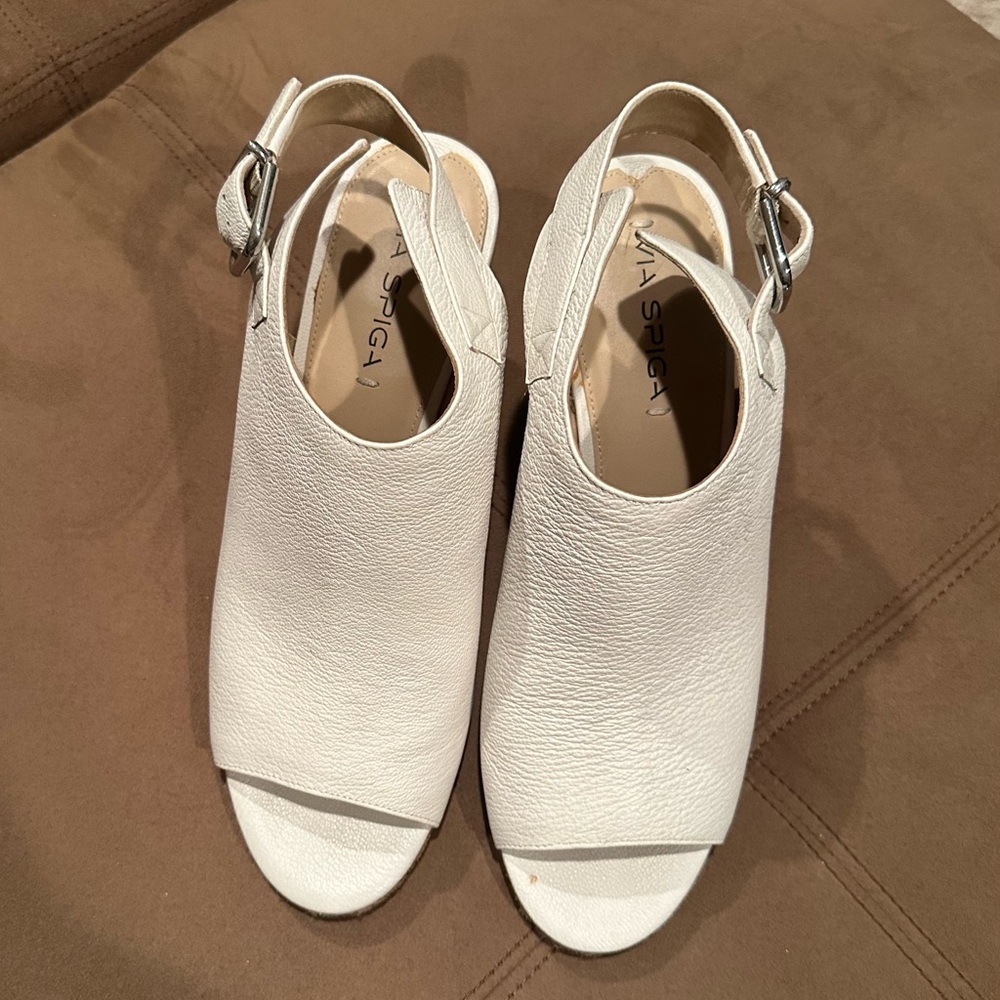 Via Spiga White Peep-Toe Mules